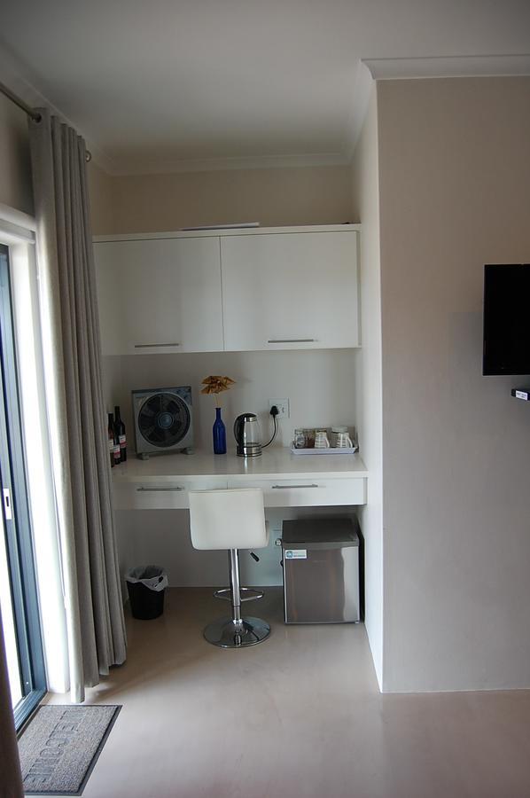 Longacre Olive & Vineyard Estate Guest House Лангебан Екстериор снимка