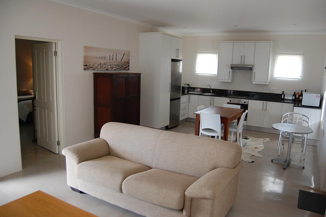 Longacre Olive & Vineyard Estate Guest House Лангебан Екстериор снимка