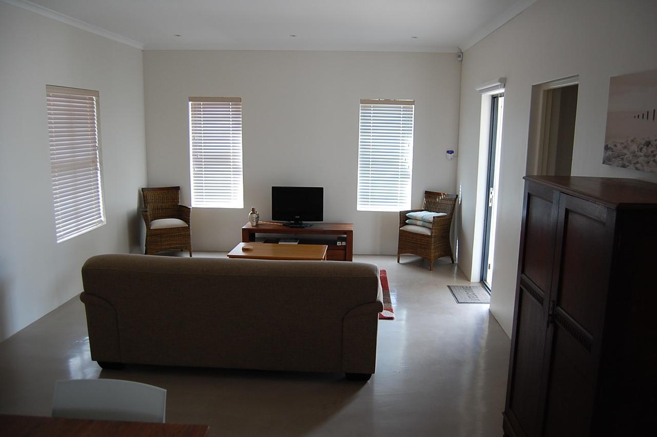 Longacre Olive & Vineyard Estate Guest House Лангебан Екстериор снимка